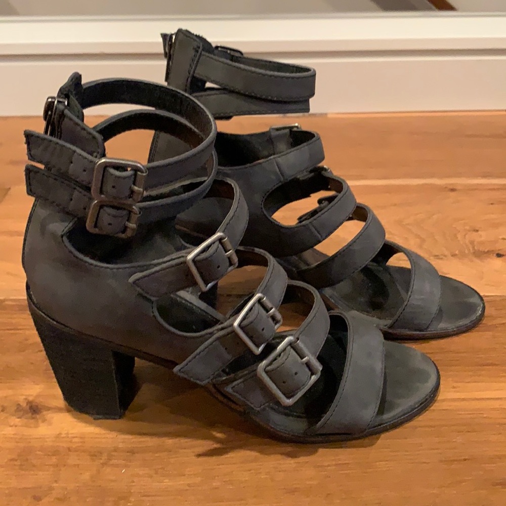 Rebels sandal